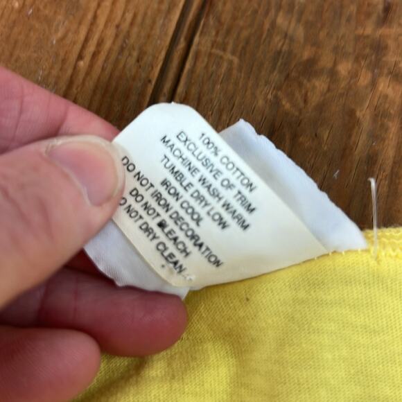 Vintage women’s Body Glove Yellow Short Sleeve boxy, oversized, cotton Tee NWT - Picture 6 of 7